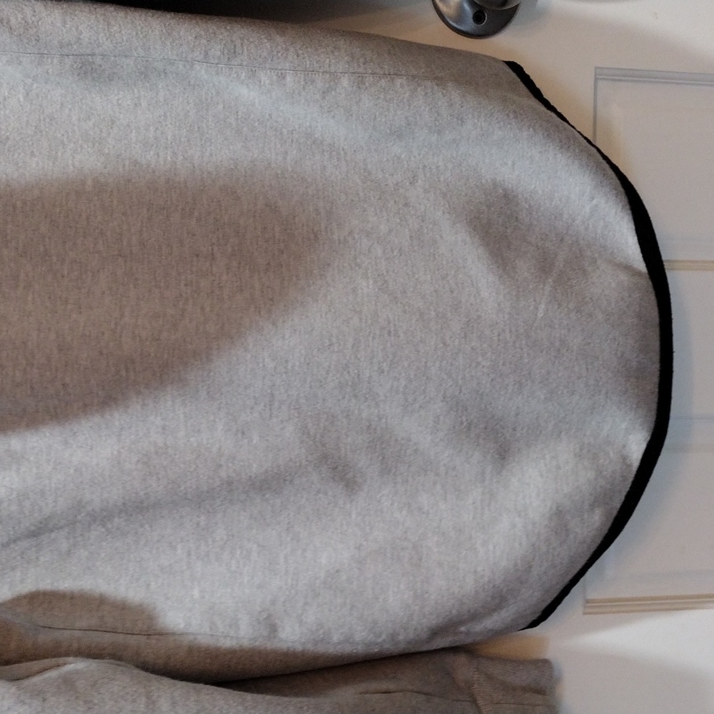 American Eagle Outfitters hi-low hooded sweatshirt style jacket. - Picture 7 of 11